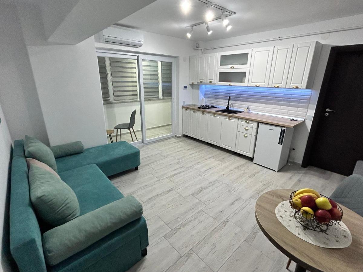 1 Mai - Luxury Park Apartments - Self Check-In - Private Parking - 2 Craiova Exterior foto